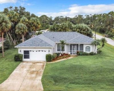 It's me Rebecca and my fiance lewis. We're easy going laid back people who work a lot. From home and in the field. 3 Bedroom. 2 Bathroom