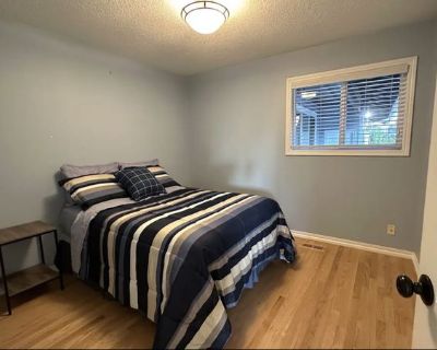 Maureen (Has a House) on iROOMit. Room in the 5 Bedroom 3BA House For Rent...