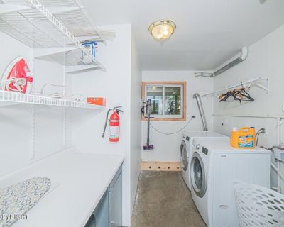 Canterbury Way, Anchorage, Home For Rent