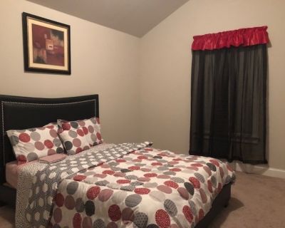 New 5 Bedroom home in Snellville, Georgia. Have 2 spare rooms which are nicely decorated. Looking to host girls on vacation that need a safe place to stay and who may need transportation. . 2 Bedroom. 2 Bathroom