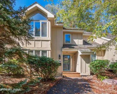 3 Bedroom 2.5BA 1440 ft Apartment For Rent in Pocono Pines, PA