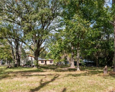 3 Bedroom 1BA 1504 ft Single Family House For Sale in Baytown, TX