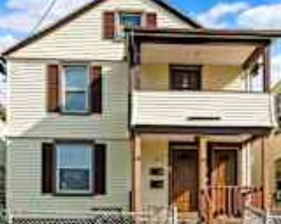 1 Bedroom 1BA 1860 ft² House For Rent in Bridgeport, CT 36-38 Ives Ct