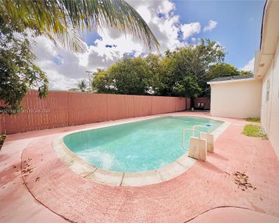 4 Bedroom 2BA 2301 ft Apartment For Rent in Margate, FL