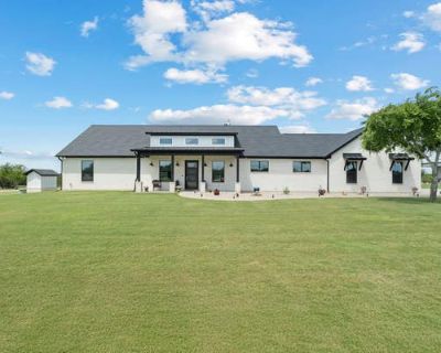 3 Bedroom 2BA 2350 ft Single Family Home For Sale in WALNUT SPRINGS, TX