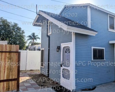 136 1/2 N Yale Ave. Apply now: https://screen.boompay.app/a/6cfxfGwEOoQBsswDwNmt Cozy 1 bedroom / 1 bathroom "Tiny House" Jr. Apartment in Fullerton - UTILITES INCLUDED APG Properties (DRE #01525202) ** UTILITIES INCLUDED (gas, electricity, water, trash, gardener) ** ** MOVE IN SPECIAL - SAVE $300 OFF FIRST MONTH'S RENT ** *PLEASE DO NOT DISTURB THE TENANTS IN THE FRONT HOUSE* Separate entry th...