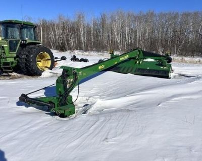 2018 John Deere 946