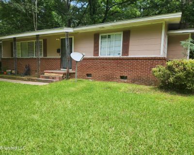 3 Bedroom 1BA 1548 ft Apartment For Rent in Jackson, MS