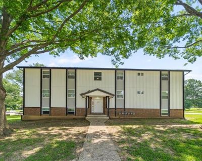 Commercial Property For Sale in Harrisonville, MO
