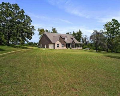 3 Bedroom 3BA 2392 ft Single Family Home For Sale in CABOOL, MO