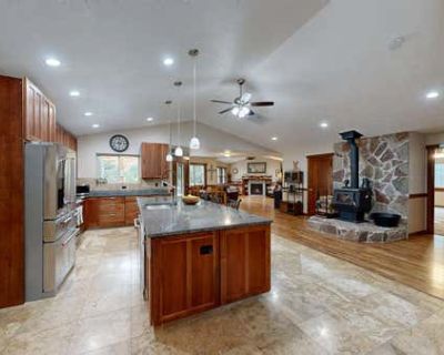 3 Bedroom 2BA 2450 ft Single Family Home For Sale in ATHOL, ID