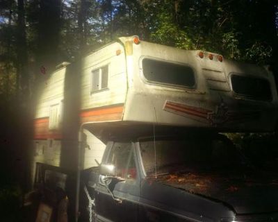 NO LEAKS Easy project good condition TRUCK CAMPER