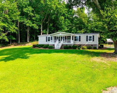 3 Bedroom 2BA 1200 ft Mobile Home For Sale in Easley, SC