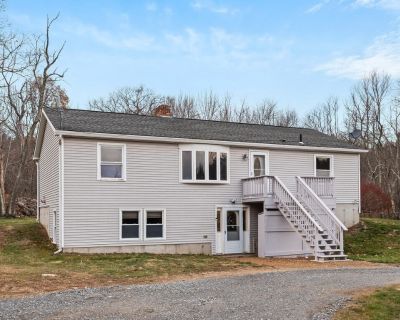 4 Bedroom 3BA 2544 ft Apartment For Rent in Princeton, MA