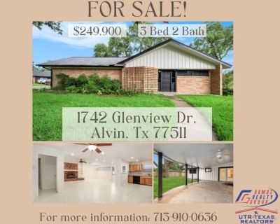 Hermosa Casa En Venta En Alvin, Tx!