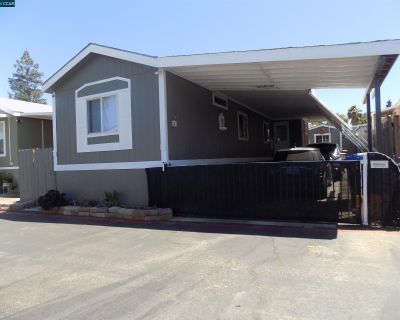 2 Bedroom 2BA 780 ft Mobile Home For Sale in BAY POINT, CA