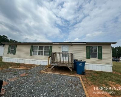 3 Bedroom 2BA Single-family home For Rent in Maiden, NC