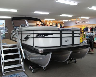 Introducing the stunning white opal Corsa 23QSS, priced at $140,264.00. This remarkable boat features four chaise lounges and two stern speakers, enabling you to enjoy your favorite tunes right from the swim platform at the back. Renowned for its sporty and aggressive design, the Corsa model also ensures the comfort that Barletta is celebrated for. With the powerful 250 Verado V8 engine, you'll...