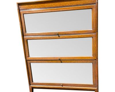 Antique Three Stack Barrister Bookcase in Quarter-Sawn Oak Attributed to the Gunn Furniture Company