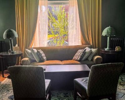 17560 Stoepel Street. Live music, art, sports, cultureall make up the thriving, vibrant city that is Detroit. In unit laundry Dishwasher Parking Recently renovated Stainless steel Gym Unit Amenities air conditioning dishwasher furnished in unit laundry recently renovated stainless steel Property Amenities gym on-site laundry parking media room. 3 Bedroom. 1 Bathroom. 1200 ft . Furnished