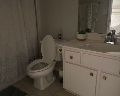 Room For Rent in 1BR 1BA Property, Ocala, FL