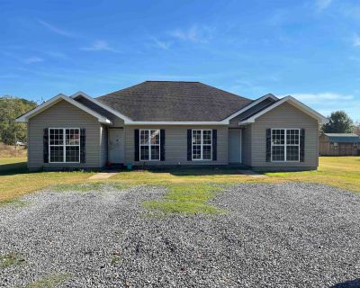 1 Bedroom 1994 ft Studio For Sale in Cullman, AL