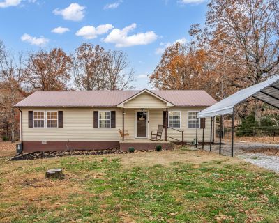 2 Bedroom 1BA 1526 ft Single Family House For Sale in Mc Ewen, TN