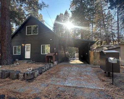 3 Bedroom 2BA 1184 ft Pet-Friendly Apartment For Rent in South Lake Tahoe, CA