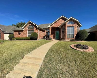 3 Bedroom 2BA 1875 ft Single Family Home For Sale in ROWLETT, TX