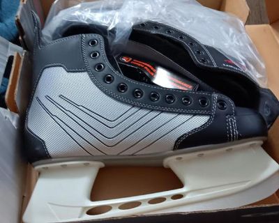 New Hockey Skates