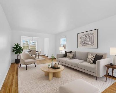 3 Bedroom 3BA 1550 ft Apartment For Rent in Syosset, NY