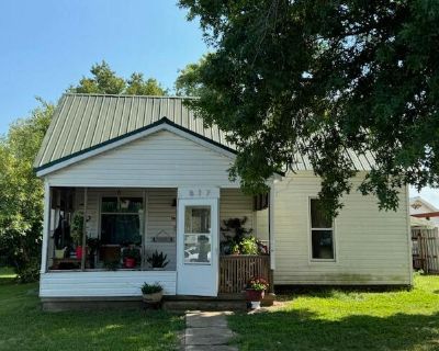 2 Bedroom 1BA 1179 ft Single Family House For Sale in Cabool, MO