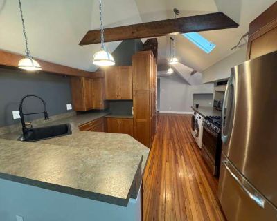 513 Prospect Street. image_url. In unit laundry Hardwood floors Dishwasher Pet friendly Parking Recently renovated Unit Amenities air conditioning dishwasher hardwood floors in unit laundry range walk in closets recently renovated Property Amenities cats allowed dogs allowed pet friendly parking. Pets allowed. 2 Bedroom. 1 Bathroom. 1100 ft