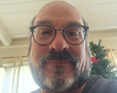 Total rooms: 3. Deposit: $1,000.00 * Utilities included?: No * Fees apply?: No. References required. No preference. Non-smoking. Not for couples. Age preference: 35 - 70. Furnishings: Unfurnished * Balcony/roof terrace: Yes * Disabled access: * Living room: shared * Broadband included: No. Availability Available Now Minimum term 12 months Maximum term None. Right now I have one small room avail...