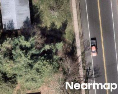 1 Bed 1 Bath Preforeclosure Property in Bloomfield, CT 06002 - Blue Hills Ave Apt E