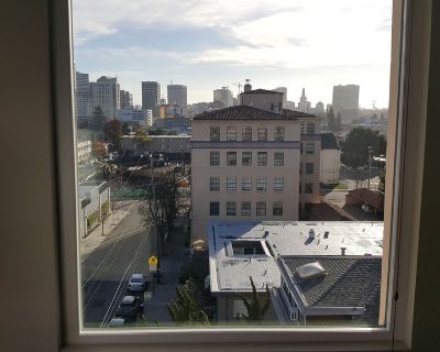 1 bed 1 bath apartment vacation rental in Oakland, CA