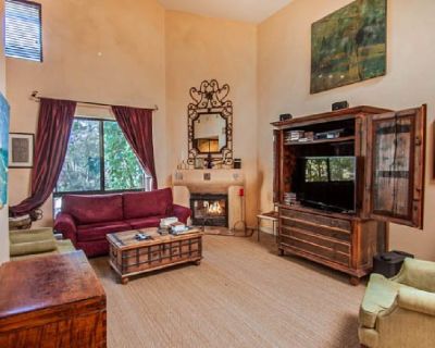 For Sale: 13331 Moorpark St 315 in Sherman Oaks for $515,000