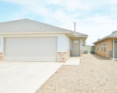 3 Bedroom 2BA 1240 ft Apartment For Rent in Clovis, NM
