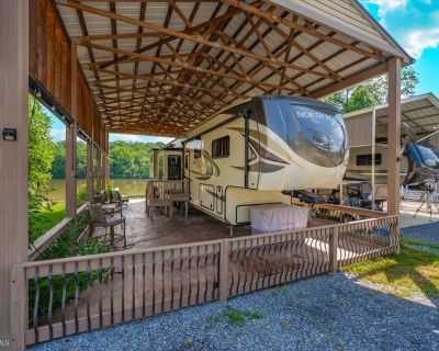 Lots and Land For Sale in Falling Waters, WV