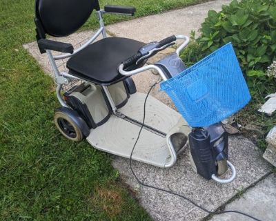 3 wheeled scooter for sale. 8 years old. $250 OBO