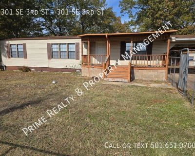 3 Bedroom 2BA 1456 ft Pet-Friendly Apartment For Rent in Bryant, AR