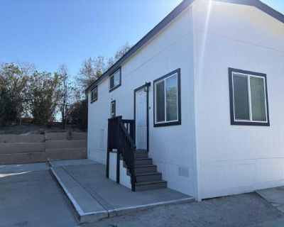 1 Bedroom 1BA 385 ft Mobile Home For Rent in Indio, CA