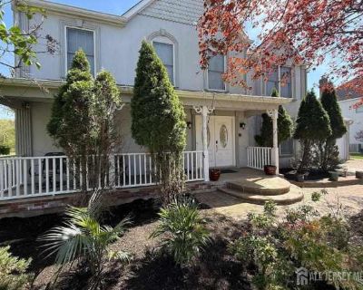 4 Bedroom 3BA 0 ft Furnished Apartment For Rent in Middlesex County, NJ