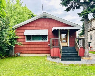 2 Bedroom 1BA 864 ft Single Family House For Sale in Buffalo, NY