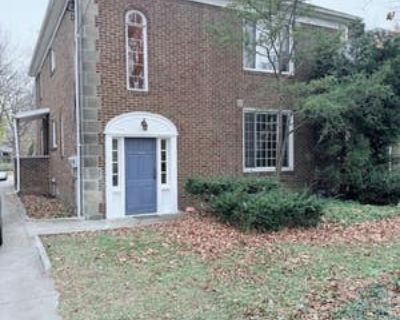 4 Bedroom 2BA 2464 ft Duplex For Sale in AKRON, OH