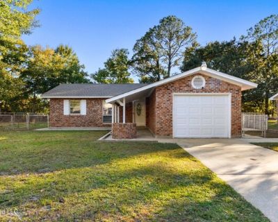 W Park Dr, Gautier, Home For Sale