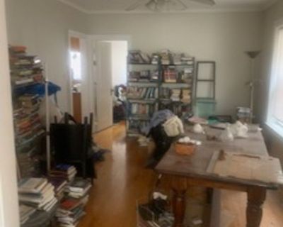 I am a mature professional who has lived alone but is seeking ro redo his expenses by taking on a responsible roomate. I am looking for someone employed, fun to hang with in the common areas and willing to share the rental costs. Don't have cable but can add it on to internet service. Been moving things around and getting rid of stuff so things are a bit disorganized.. 2 Bedroom. 1 Bathroom