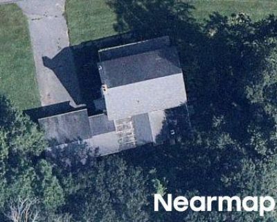 2 Bed 2 Bath Preforeclosure Property in Lakeville, CT 06039 - Lime Rock Rd