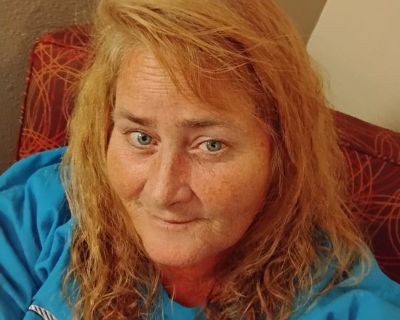 Staci - Needs an Apartment on iROOMit or a Room