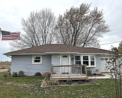 2 Bedroom 1BA 956 ft Single Family House For Sale in Bellechester, MN